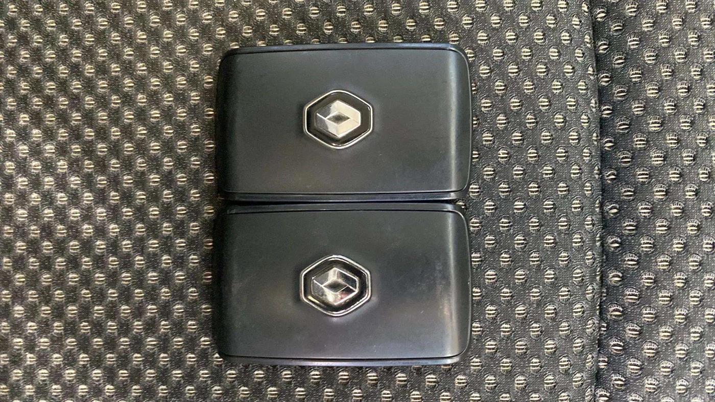 2019 Renault TRIBER RXZ, Petrol, Manual, 47,495 km, Key Close Up