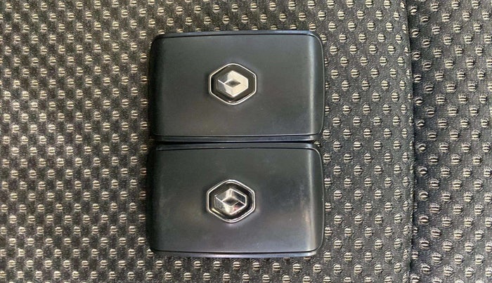 2019 Renault TRIBER RXZ, Petrol, Manual, 47,495 km, Key Close Up