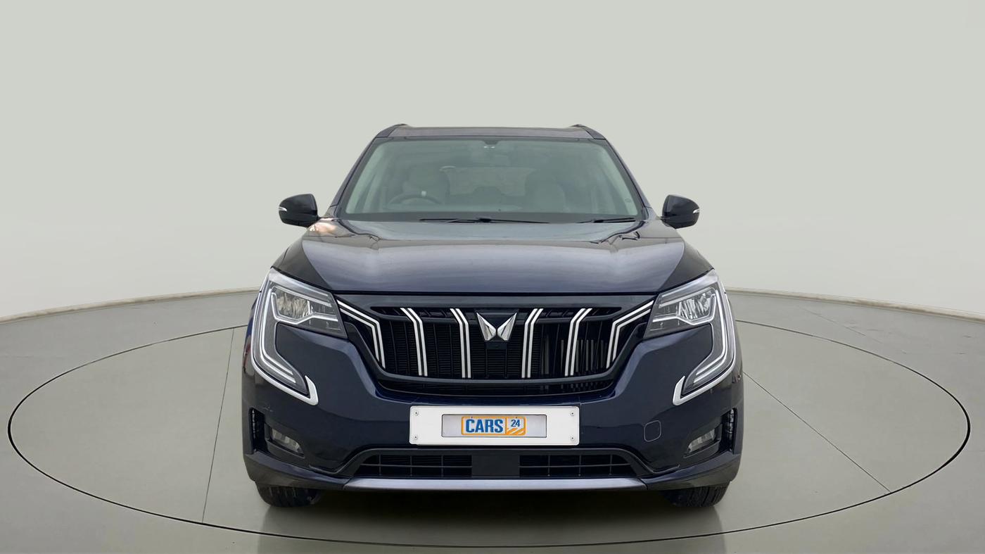 2022 Mahindra XUV700 AX 5 P AT 5 STR, Petrol, Automatic, 11,921 km, Front