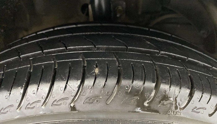 2018 Maruti Baleno DELTA PETROL 1.2, Petrol, Manual, 95,188 km, Right Front Tyre Tread
