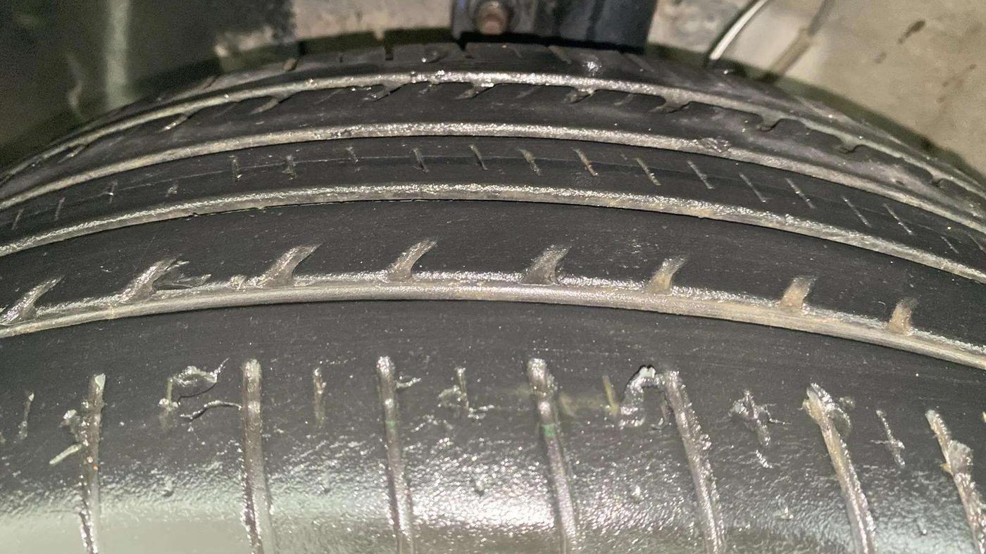2019 Hyundai VENUE S 1.0 TURBO DCT, Petrol, Automatic, 29,984 km, Left Front Tyre Tread