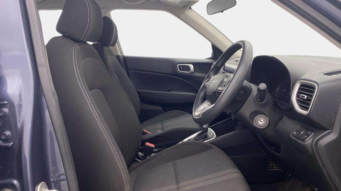 2019 Hyundai VENUE S 1.0 TURBO DCT, Petrol, Automatic, 29,984 km, Right Side Front Door Cabin
