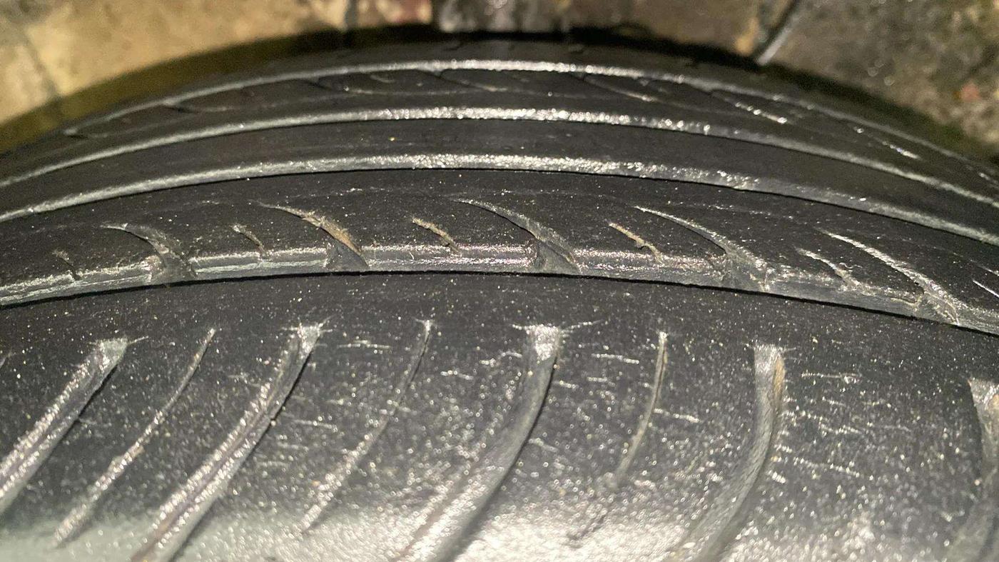 2014 Hyundai i20 SPORTZ 1.2, Petrol, Manual, 31,416 km, Right Front Tyre Tread