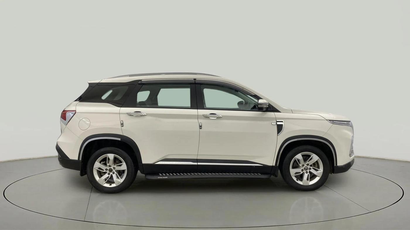 2021 MG HECTOR SUPER HYBRID 1.5 PETROL, Petrol, Manual, 31,943 km, Right Side View