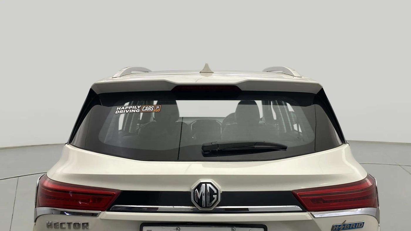 2021 MG HECTOR SUPER HYBRID 1.5 PETROL, Petrol, Manual, 31,943 km, Rear Windshield