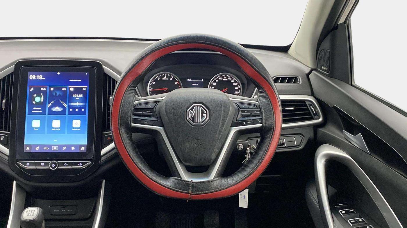 2021 MG HECTOR SUPER HYBRID 1.5 PETROL, Petrol, Manual, 31,943 km, Steering Wheel Close Up