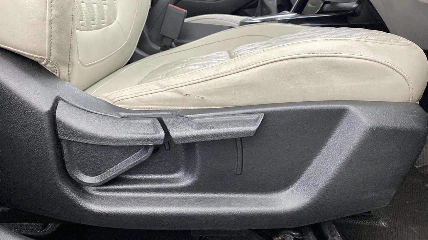 2020 KIA SELTOS HTX 1.5 PETROL, Petrol, Manual, 37,086 km, Driver Side Adjustment Panel