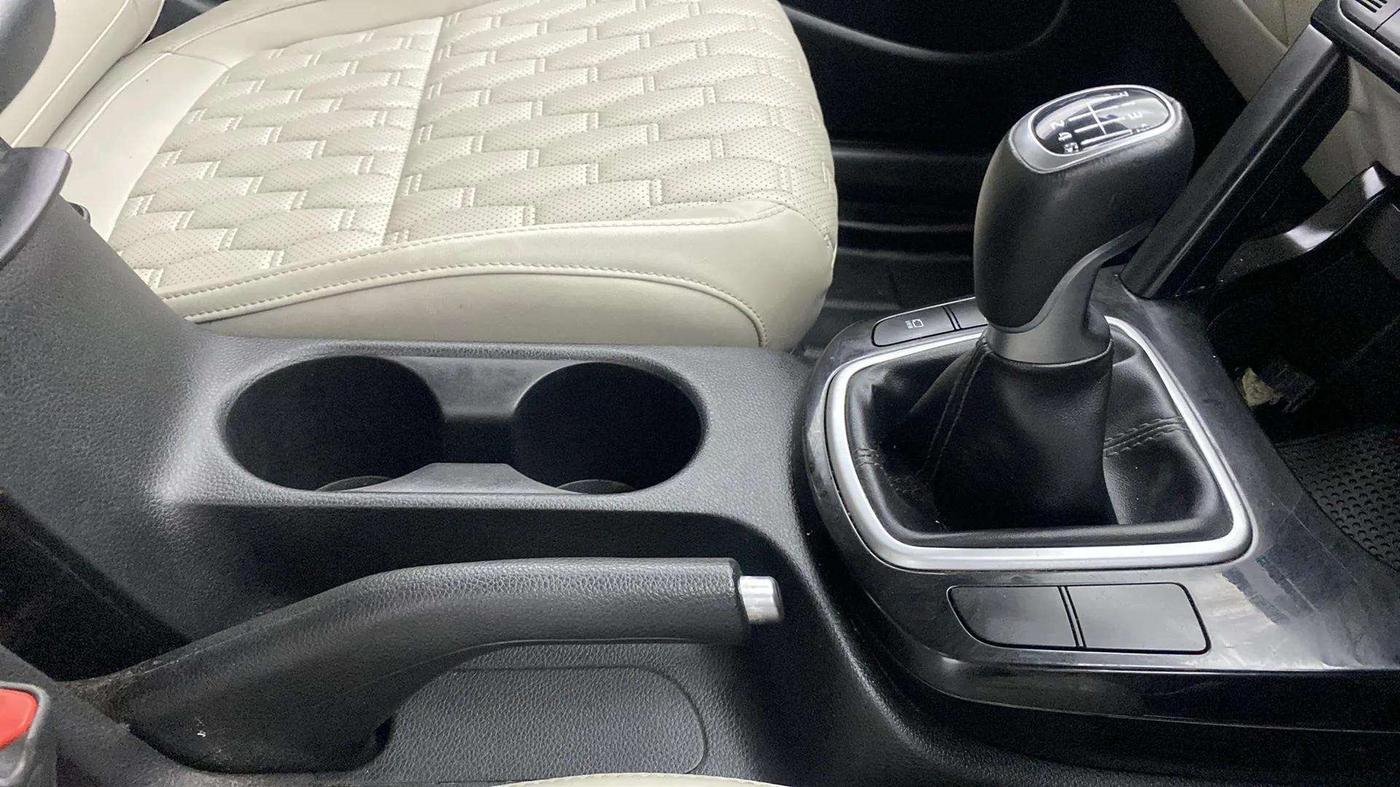 2020 KIA SELTOS HTX 1.5 PETROL, Petrol, Manual, 37,086 km, Gear Lever