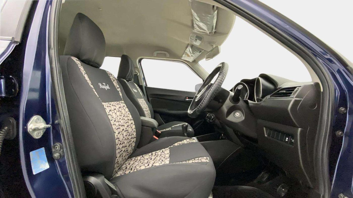 2023 Maruti Swift VXI, Petrol, Manual, 70,372 km, Right Side Front Door Cabin