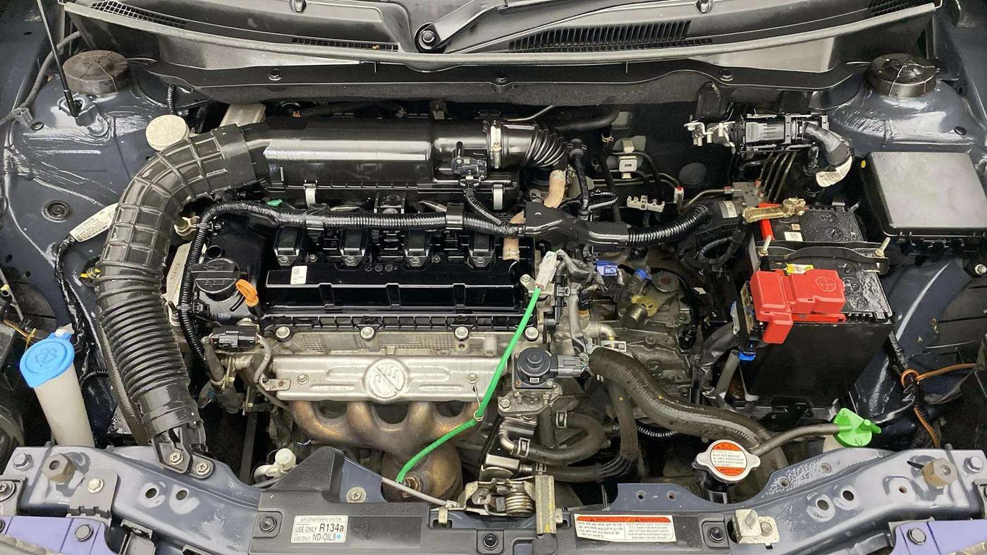 2023 Maruti Swift VXI, Petrol, Manual, 70,372 km, Engine View