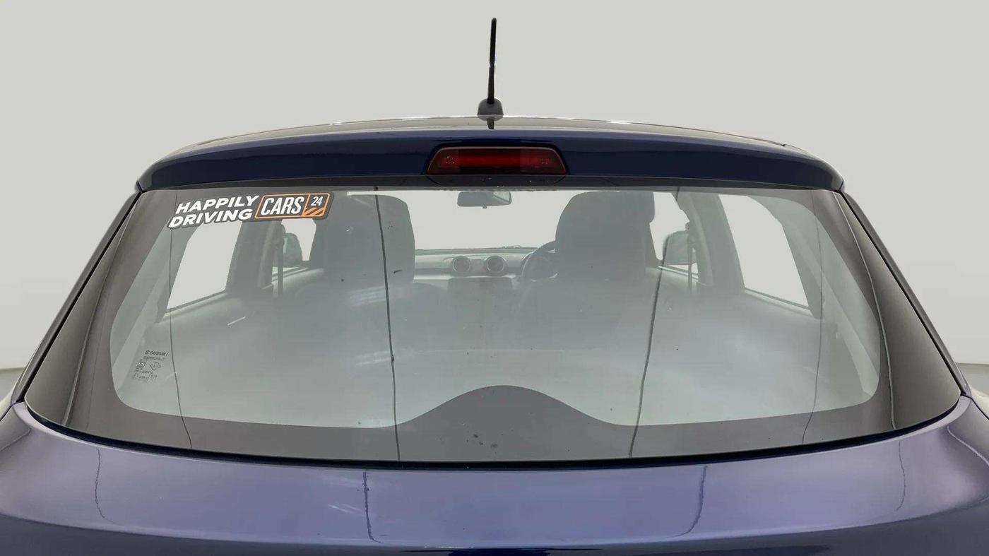 2023 Maruti Swift VXI, Petrol, Manual, 70,372 km, Rear Windshield