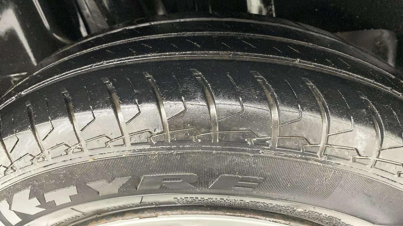 2023 Maruti Swift VXI, Petrol, Manual, 70,372 km, Right Rear Tyre Tread