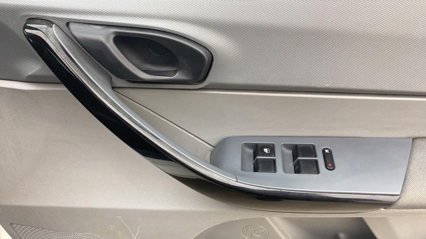 2022 Tata TIGOR XZ PETROL, Petrol, Manual, 57,733 km, Driver Side Door Panels Control