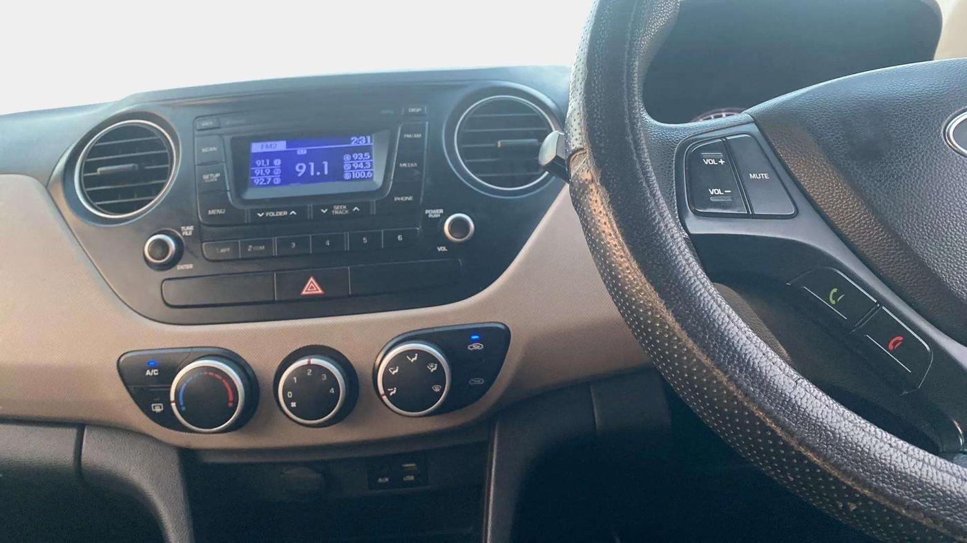 2016 Hyundai Grand i10 SPORTZ 1.2 KAPPA VTVT, Petrol, Manual, 62,591 km, Air Conditioner