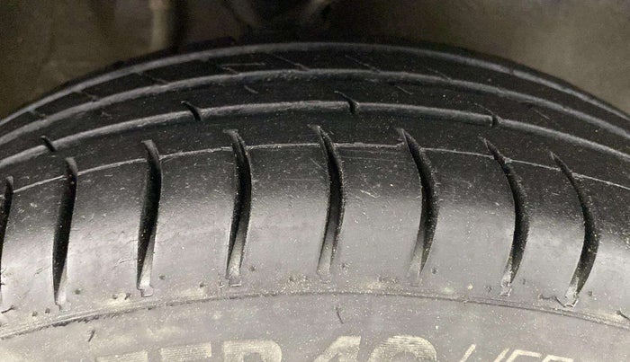 2018 Maruti Alto K10 LXI, Petrol, Manual, 42,851 km, Right Front Tyre Tread