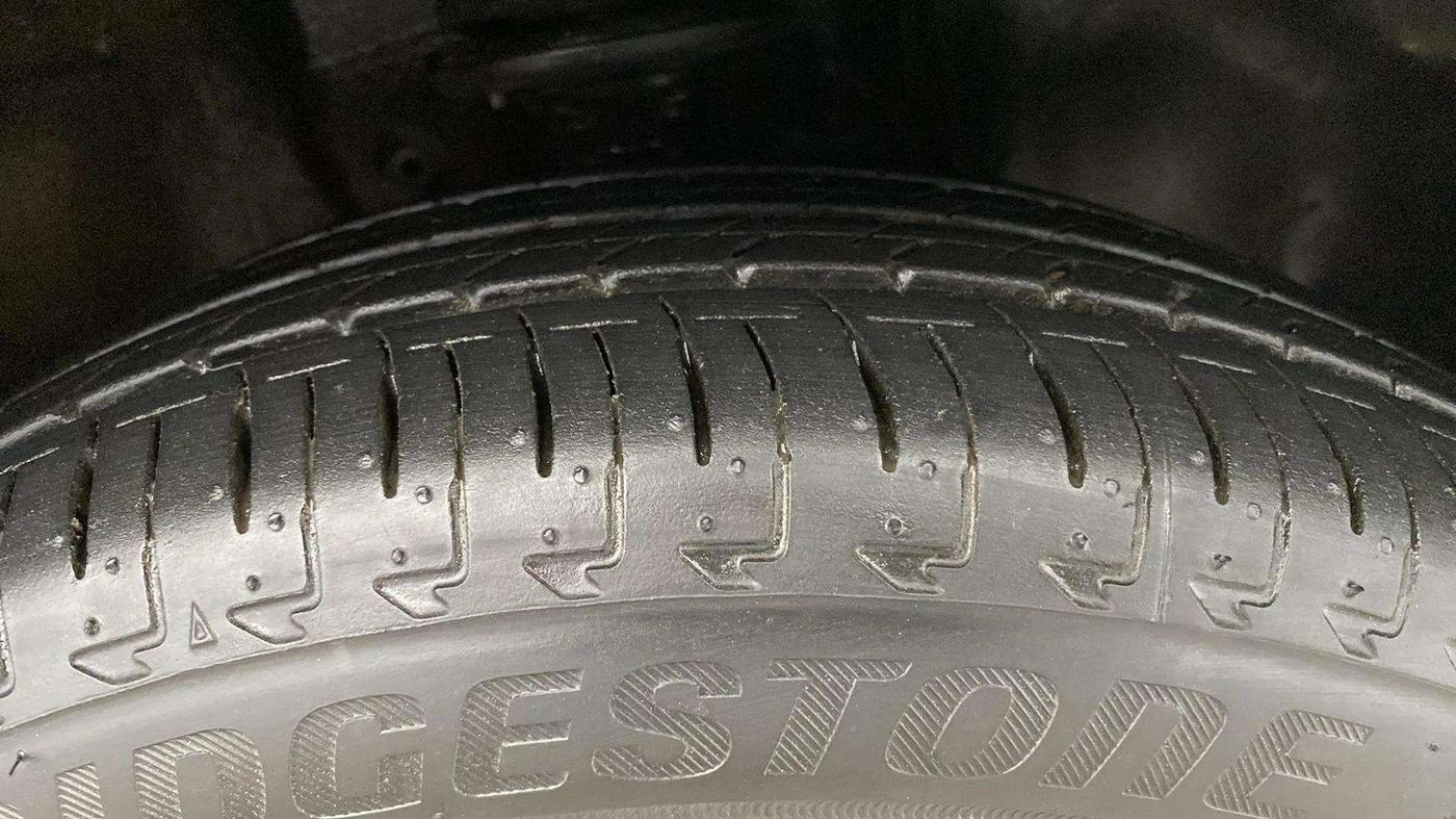 2023 Maruti IGNIS DELTA 1.2, Petrol, Manual, 27,287 km, Right Front Tyre Tread