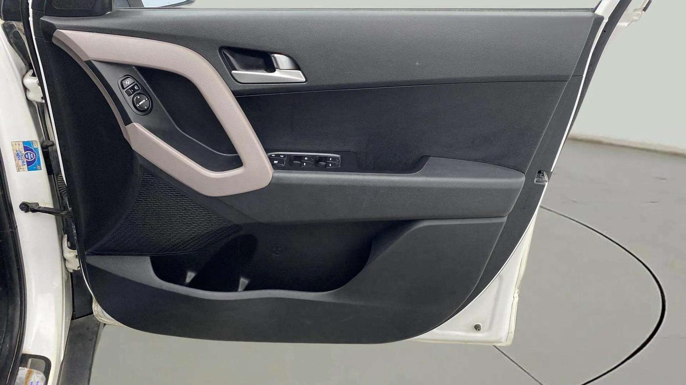 2018 Hyundai Creta SX 1.6 PETROL, Petrol, Manual, 59,751 km, Driver Side Door Panels Control