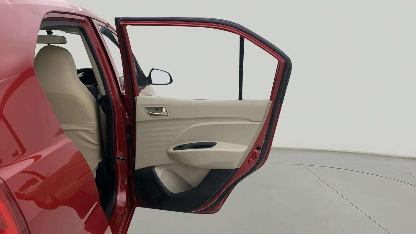 2019 Hyundai NEW SANTRO SPORTZ AMT, CNG, Automatic, 53,874 km, RHS Rear Door