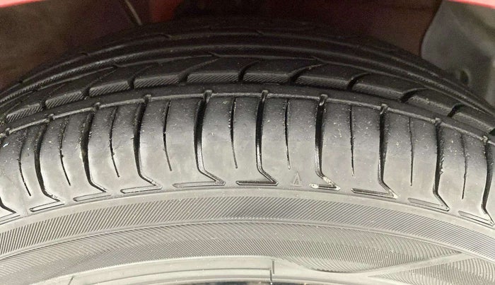 2019 Hyundai NEW SANTRO SPORTZ AMT, CNG, Automatic, 53,787 km, Right Front Tyre Tread