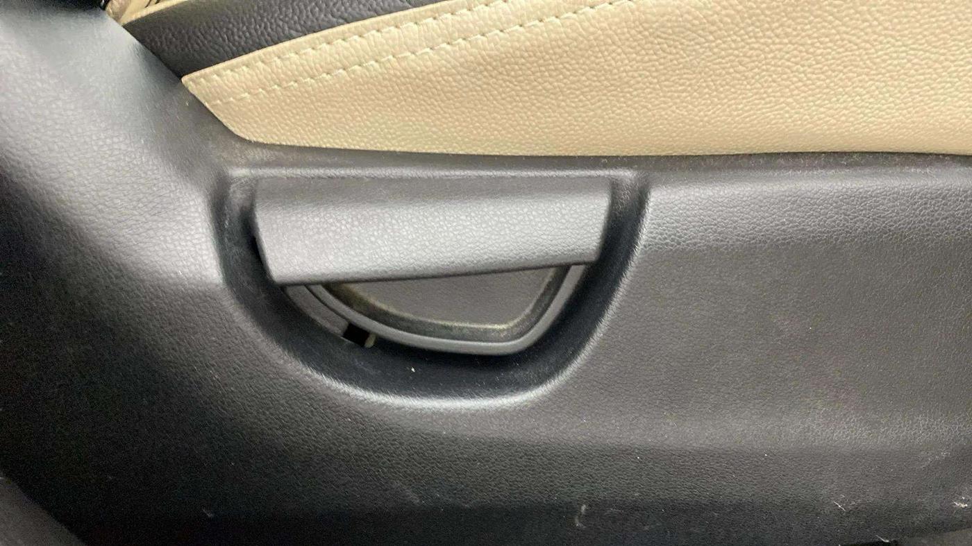 2019 Hyundai NEW SANTRO SPORTZ AMT, CNG, Automatic, 53,874 km, Driver Side Adjustment Panel