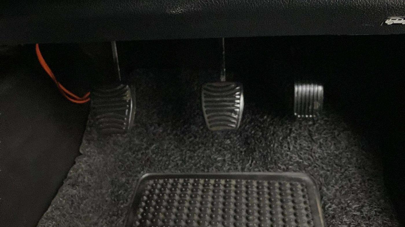 2021 Mahindra Thar LX HT PETROL 4WD MT, Petrol, Manual, 30,879 km, Pedals