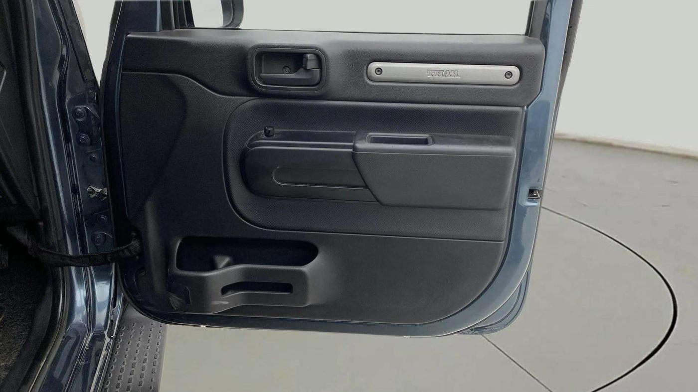 2021 Mahindra Thar LX HT PETROL 4WD MT, Petrol, Manual, 30,879 km, Driver Side Door Panels Control
