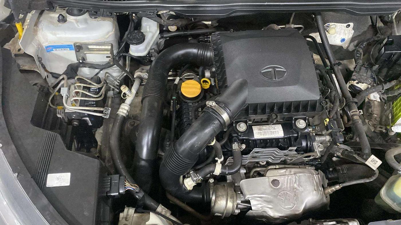 2021 Tata NEXON XM SUNROOF PETROL, Petrol, Manual, 26,863 km, Engine View - Right