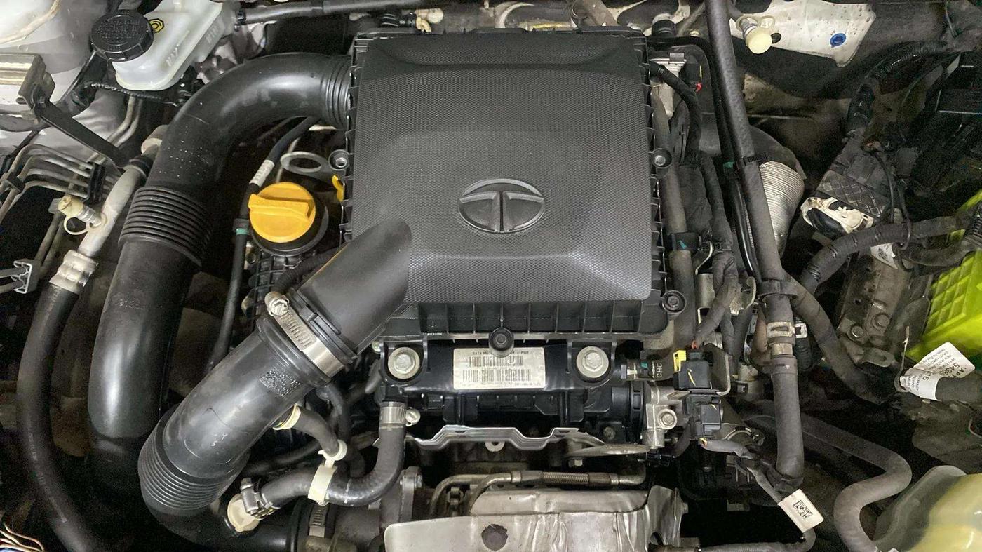 2021 Tata NEXON XM SUNROOF PETROL, Petrol, Manual, 26,863 km, Engine View
