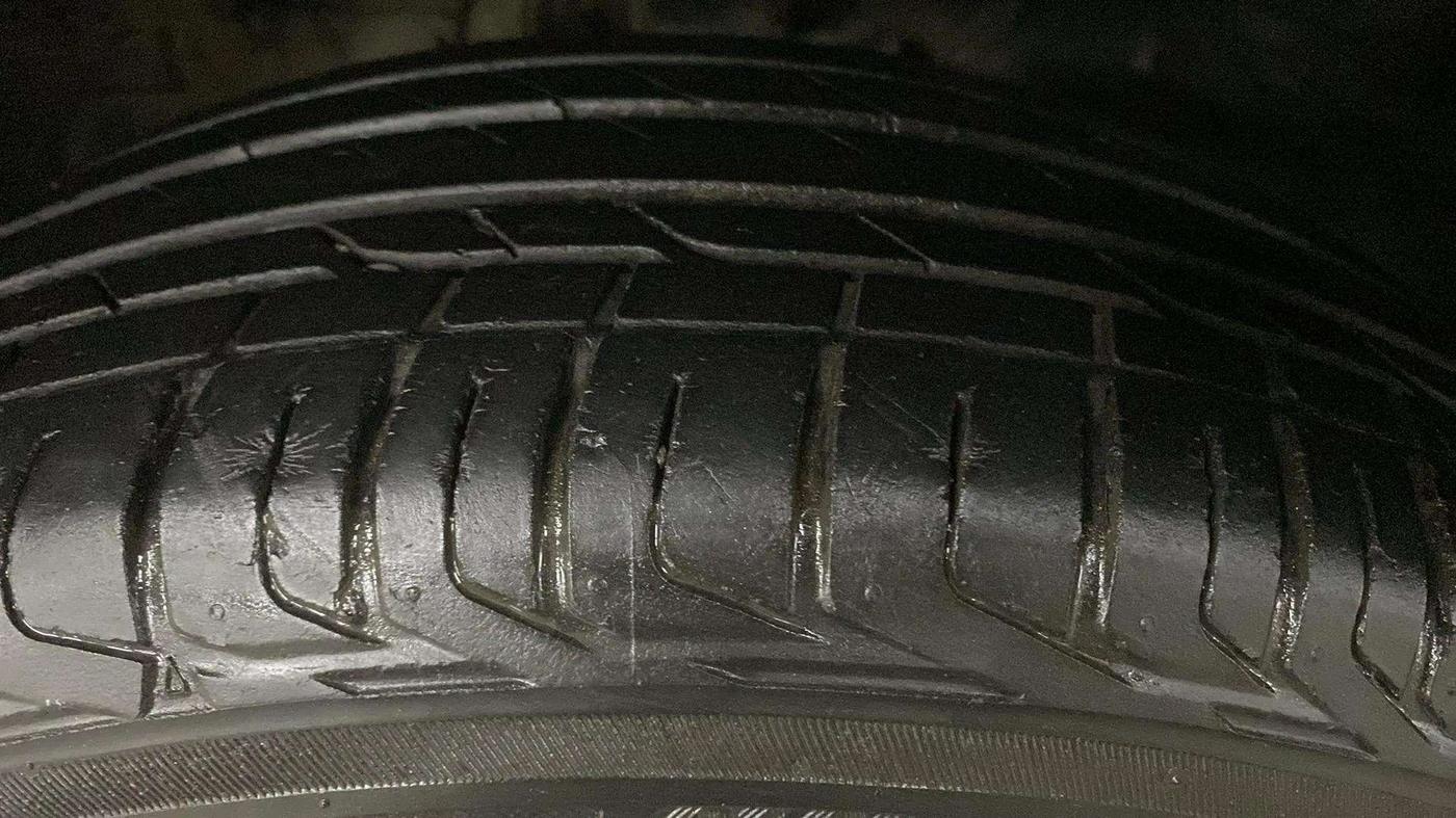2021 Tata NEXON XM SUNROOF PETROL, Petrol, Manual, 26,863 km, Left Front Tyre Tread