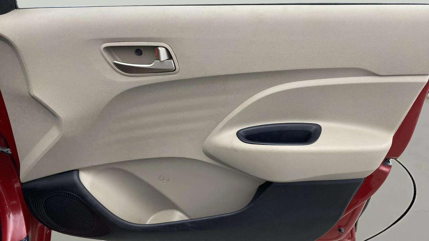2019 Hyundai NEW SANTRO SPORTZ MT, Petrol, Manual, 97,326 km, Driver Side Door Panels Control