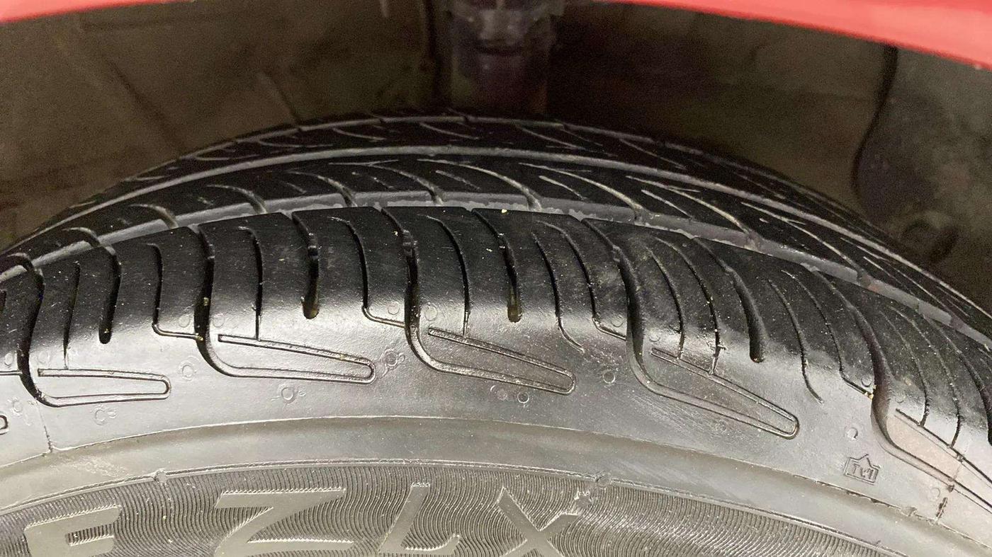 2019 Hyundai NEW SANTRO SPORTZ MT, Petrol, Manual, 97,326 km, Right Front Tyre Tread