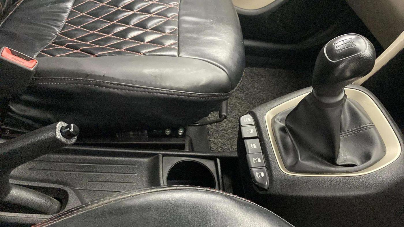 2019 Hyundai NEW SANTRO SPORTZ MT, Petrol, Manual, 97,326 km, Gear Lever