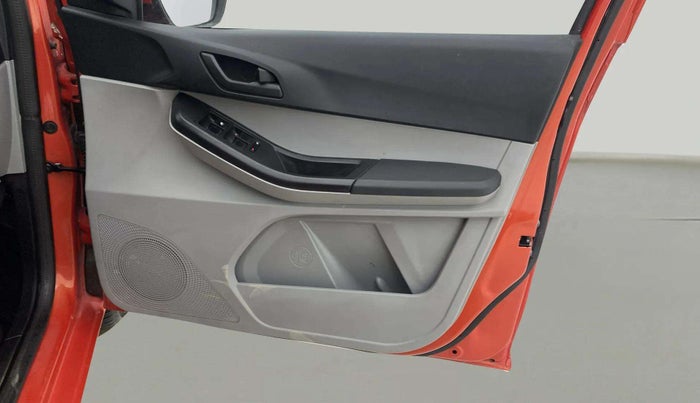 2020 Tata Tiago XT PETROL, Petrol, Manual, 24,342 km, Driver Side Door Panels Control