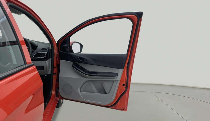 2020 Tata Tiago XT PETROL, Petrol, Manual, 24,342 km, RHS Front Door