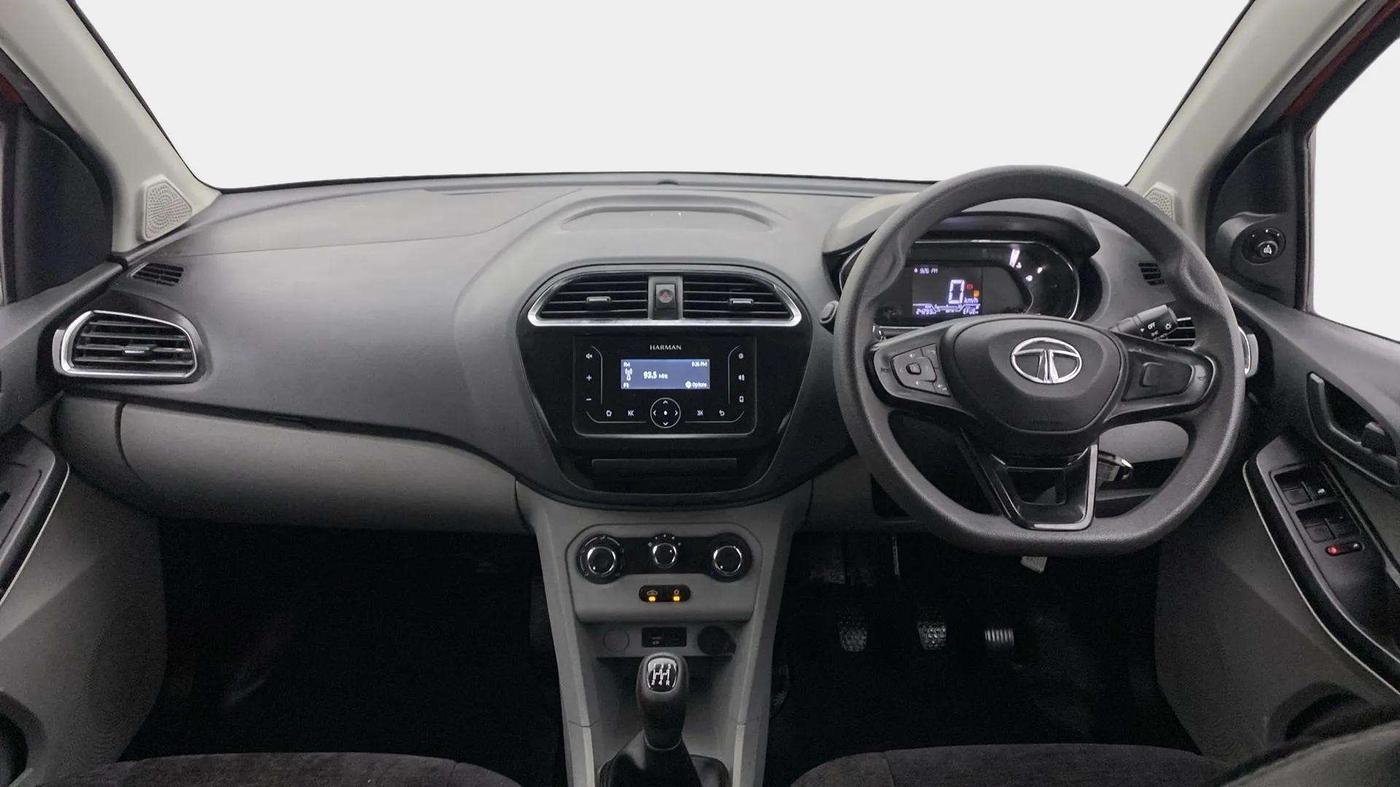 2020 Tata Tiago XT PETROL, Petrol, Manual, 24,342 km, Dashboard