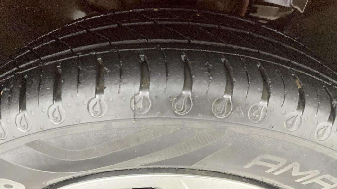 2020 Tata Tiago XT PETROL, Petrol, Manual, 24,342 km, Right Front Tyre Tread