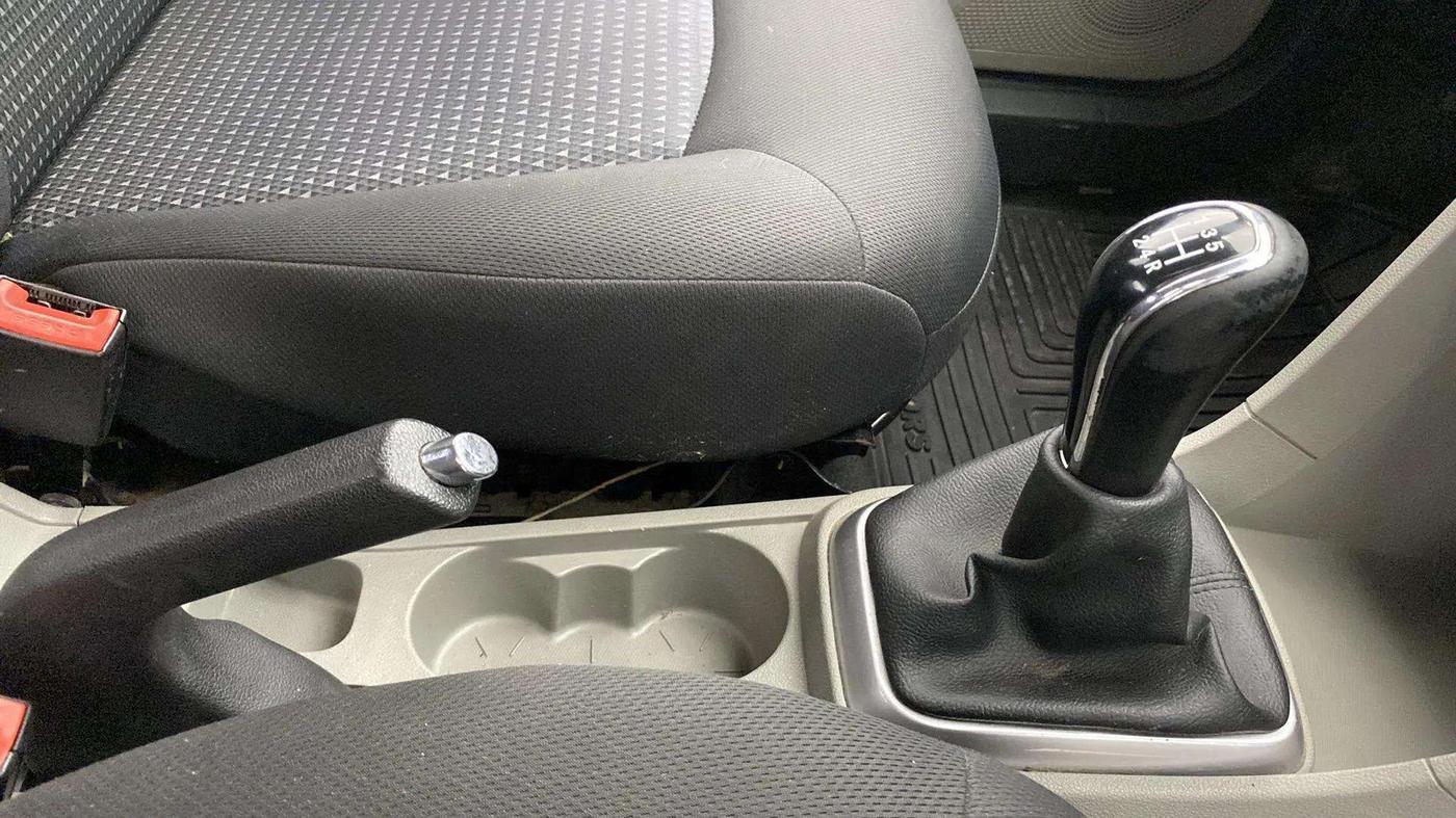 2016 Tata Tiago XZ PETROL, Petrol, Manual, 24,066 km, Gear Lever