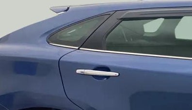 2018 Maruti Baleno ZETA CVT PETROL 1.2, Petrol, Automatic, 83,128 km, Right C pillar - Minor scratches