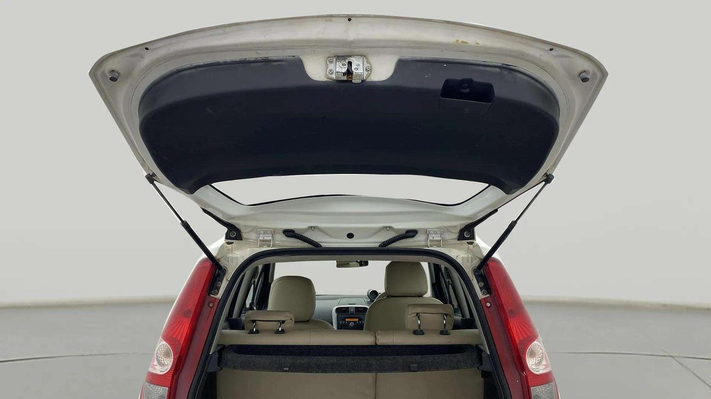 2015 Maruti Ritz ZDI, Diesel, Manual, 563 km, Boot Door Open