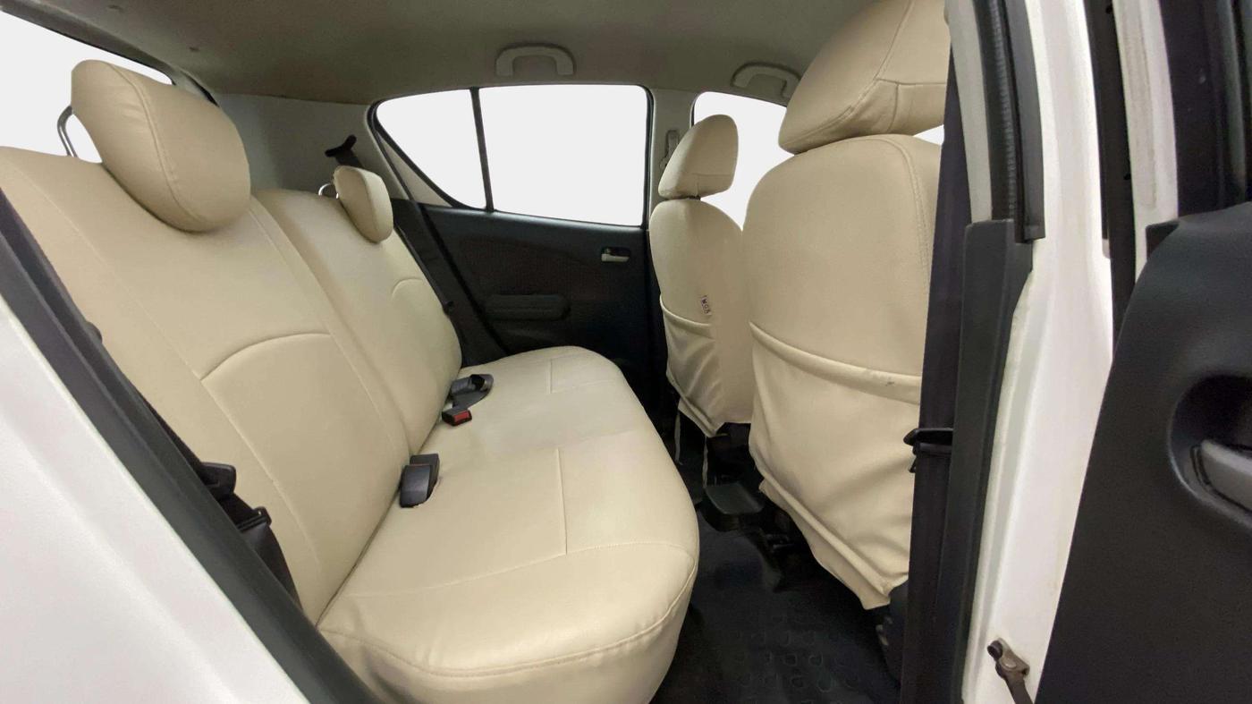 2015 Maruti Ritz ZDI, Diesel, Manual, 563 km, Right Side Rear Door Cabin