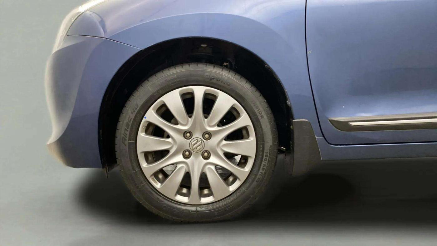2017 Maruti Baleno ALPHA PETROL 1.2, Petrol, Manual, 60,080 km, Left Front Wheel