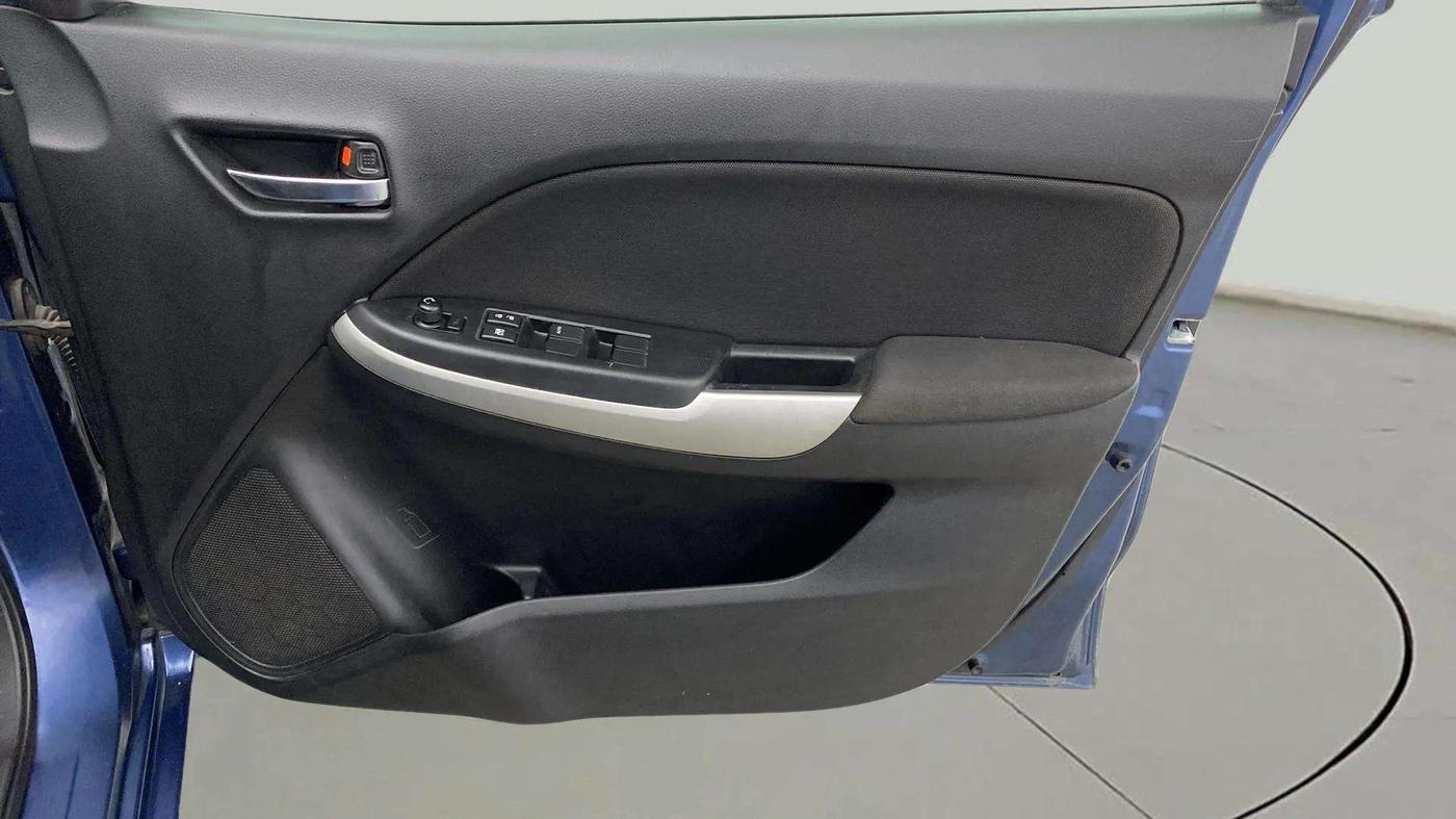 2017 Maruti Baleno ALPHA PETROL 1.2, Petrol, Manual, 60,080 km, Driver Side Door Panels Control