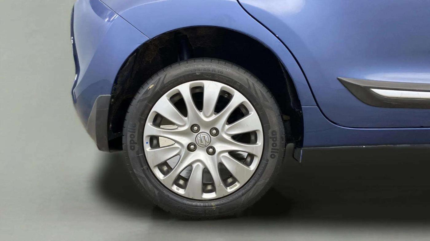 2017 Maruti Baleno ALPHA PETROL 1.2, Petrol, Manual, 60,080 km, Right Rear Wheel