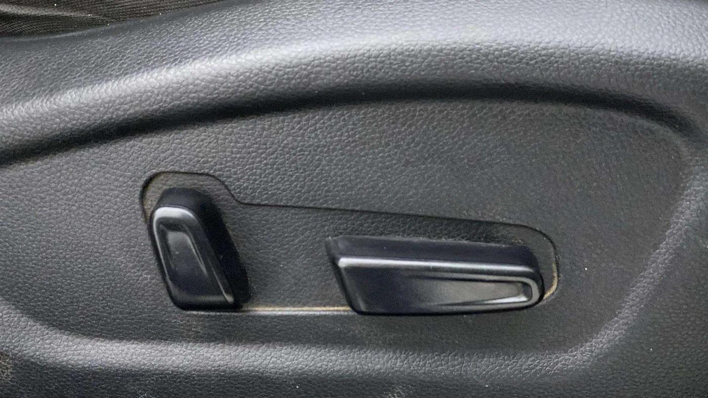 2021 KIA SELTOS GTX PLUS DCT 1.4 PETROL, Petrol, Automatic, 45,105 km, Driver Side Adjustment Panel