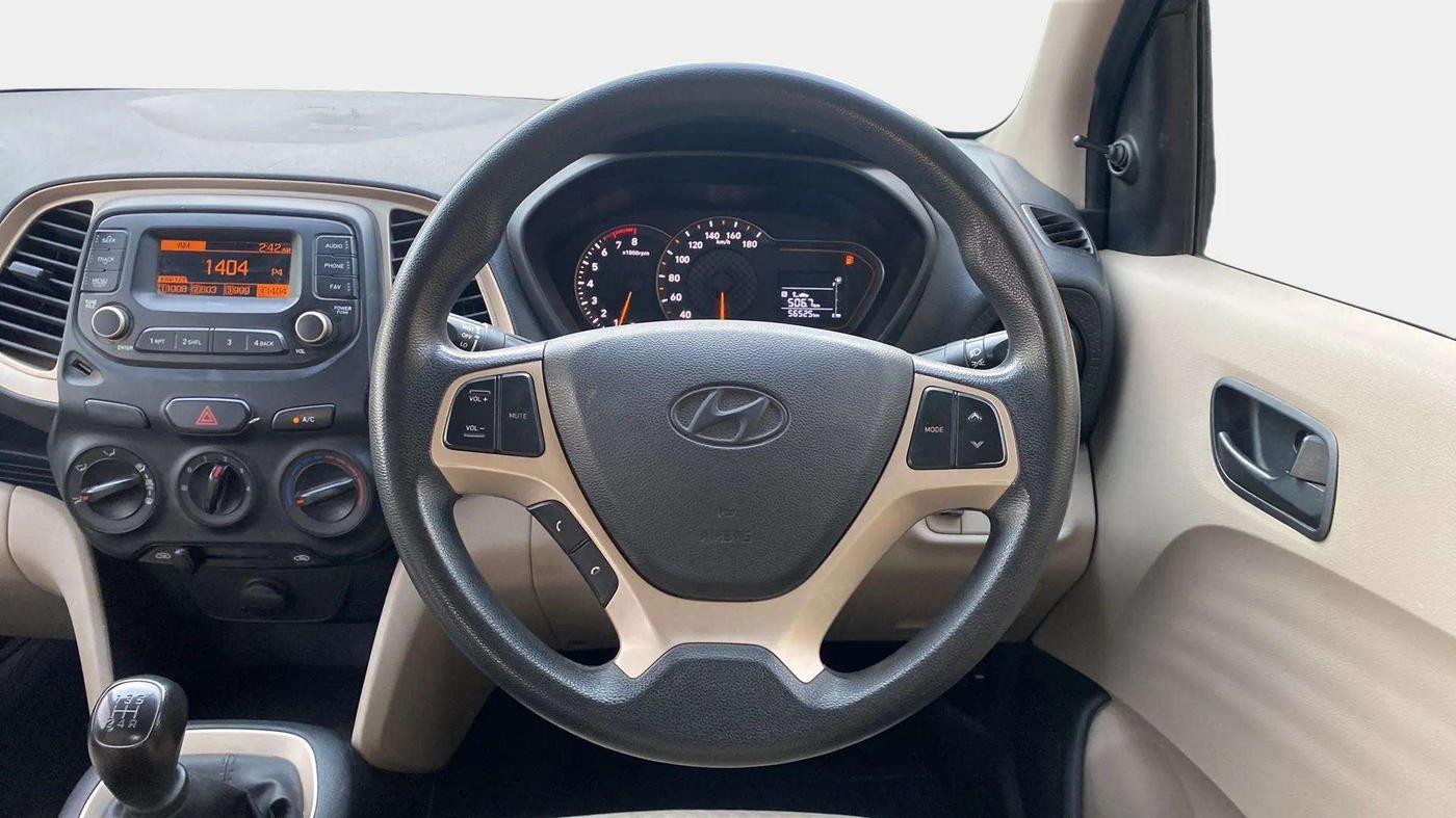 2020 Hyundai NEW SANTRO MAGNA, CNG, Manual, 56,542 km, Steering Wheel Close Up
