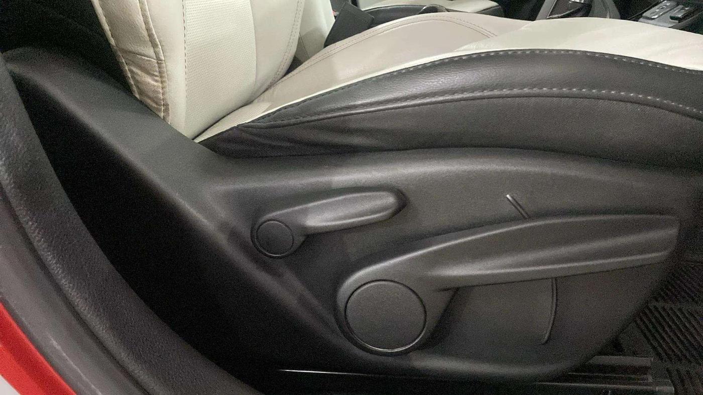 2019 Jeep Compass LIMITED 1.4 PETROL AT, Petrol, Automatic, 18,297 km, Driver Side Adjustment Panel