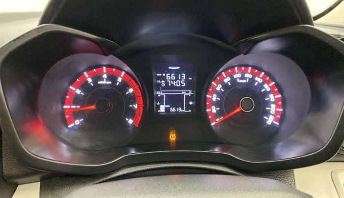 2022 Mahindra XUV300 W4 1.2 PETROL, Petrol, Manual, 6,612 km, Odometer Image