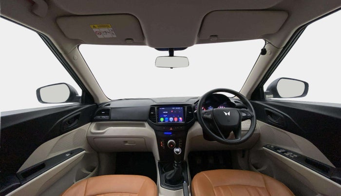 2022 Mahindra XUV300 W4 1.2 PETROL, Petrol, Manual, 6,612 km, Dashboard