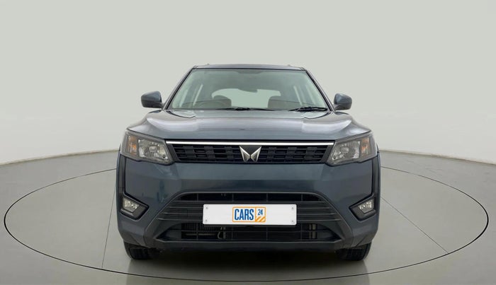 2022 Mahindra XUV300 W4 1.2 PETROL, Petrol, Manual, 6,612 km, Front