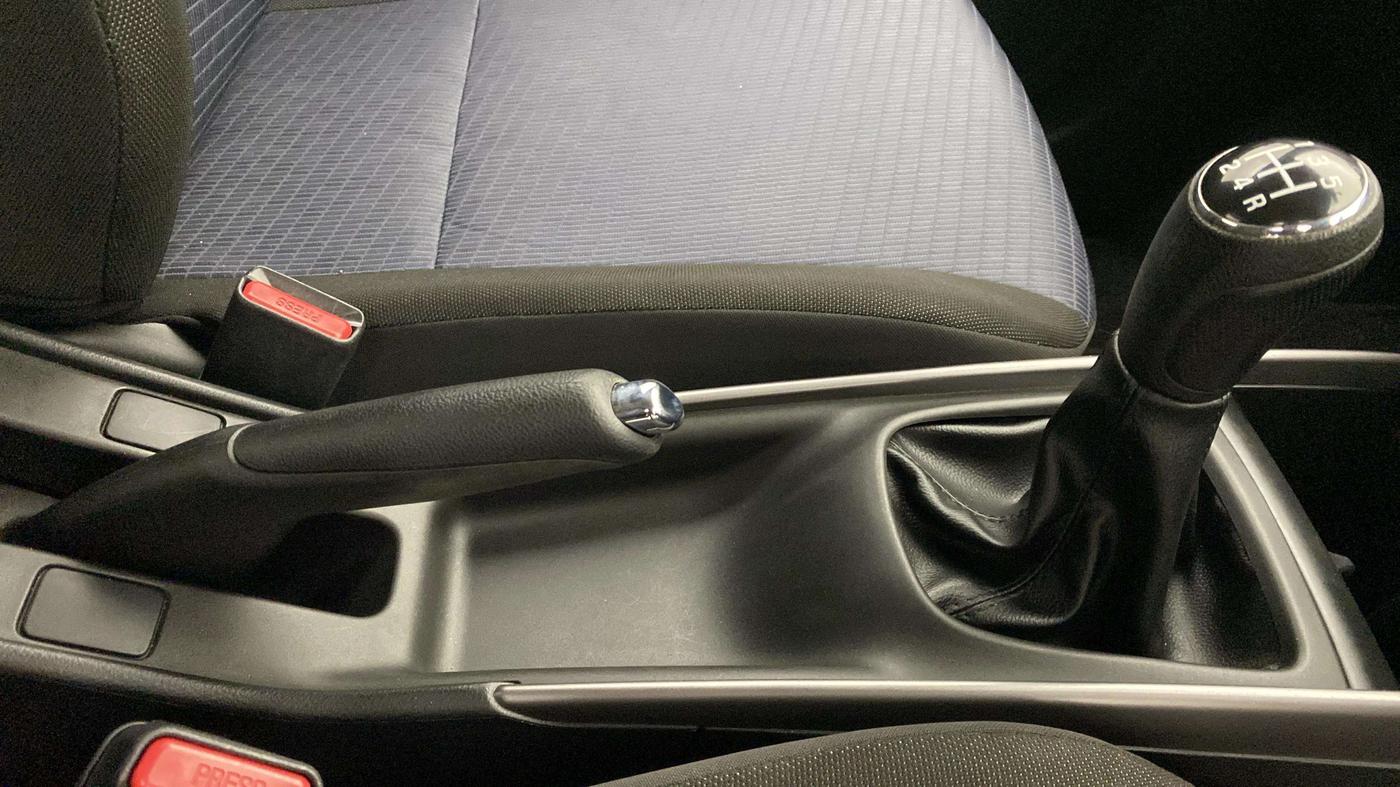 2020 Maruti Baleno DELTA PETROL 1.2, Petrol, Manual, 16,906 km, Gear Lever